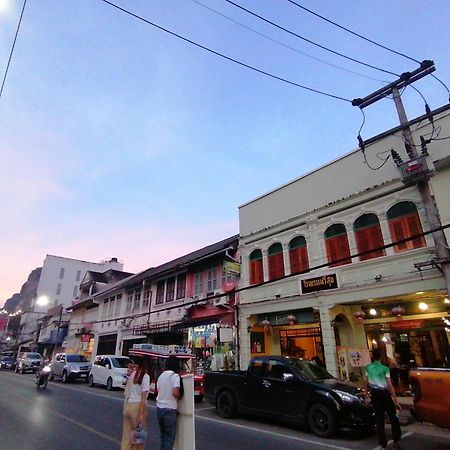 Thaweesuk Heritage Homestay Phang Nga Buitenkant foto